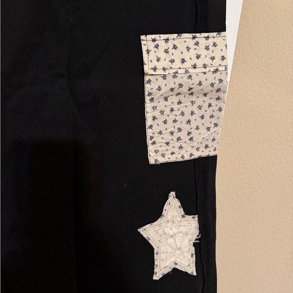 POL Black pants with Star Patches - Picture 2 of 7